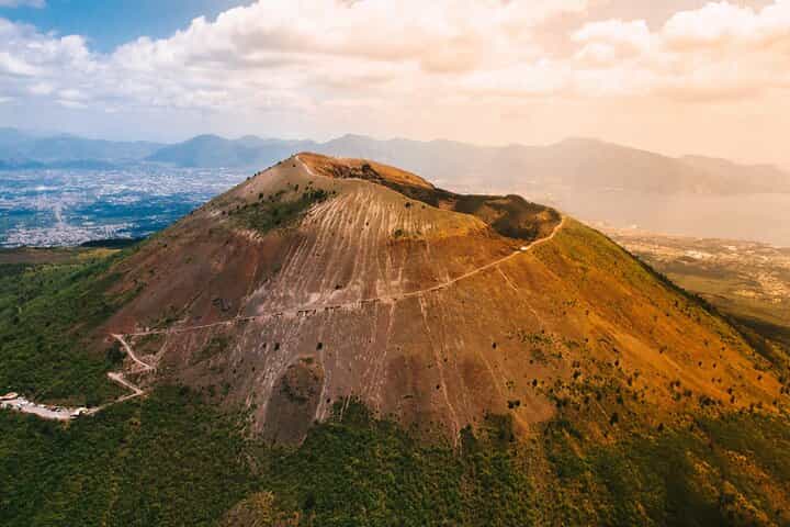 Pompeii & Vesuvius Hike Small Group Priority Access from Sorrento