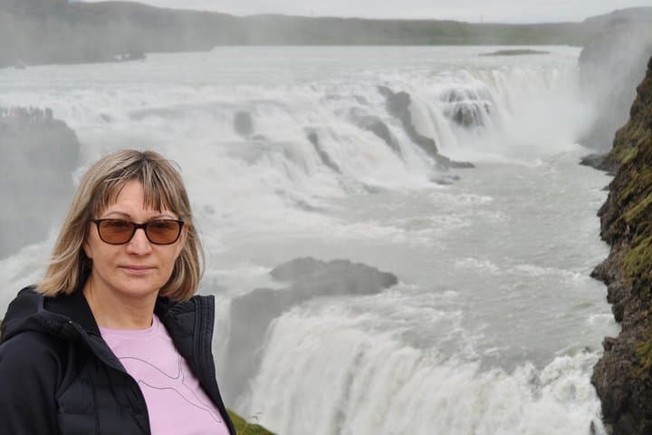 Keflavik Airport: Private Golden Circle Tour with Airport Pick-up