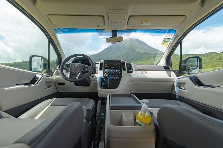 Private Shuttle From North Guanacaste (Playa Hermosa, Coco) to La Fortuna