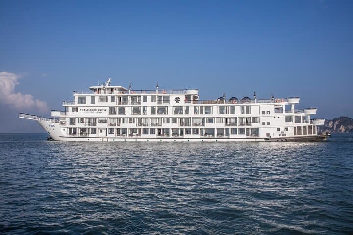 Halong Bay 2D1N Tour on the Ambassador – Most Luxurious Cruise 