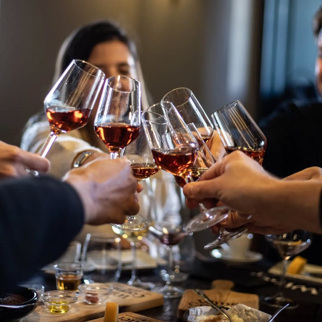 Setúbal Private Wine Experience – Two Wineries & Tastings