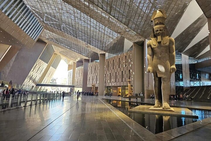 Giza Pyramids & Egyptian Museum Tour