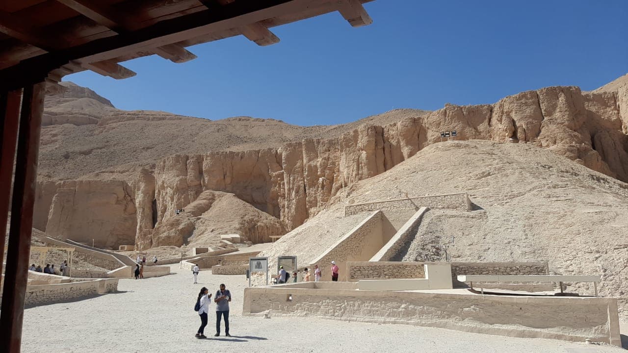 Package Luxor 1 day: hot air balloon ride - full day tour West and East Bank