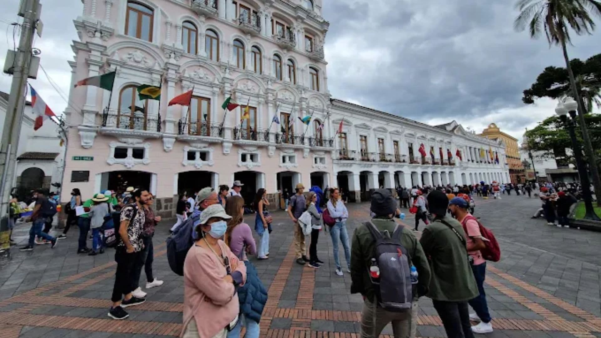 Private panoramic Quito - Teleferico tour from the heights 