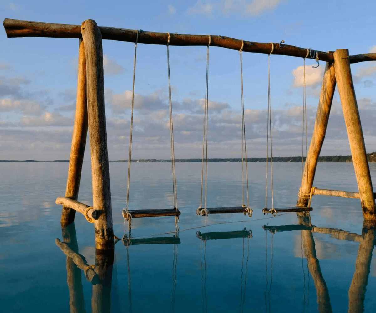 Tour a Bacalar , Laguna de los Siete Colores