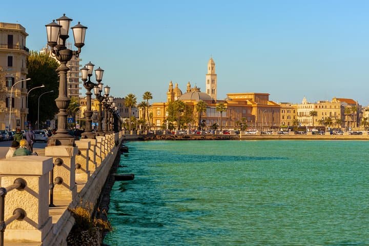 Private Transfer from Amalfi to Bari with 2 hours for sightseeing