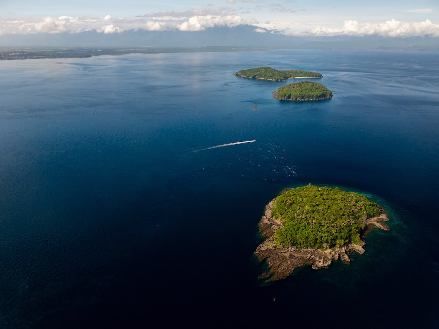 Islands Of Calapan — 3 Dive Exploration