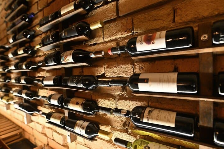 Exclusive Hungarian Wine and Gastronomy Experience Luxury Package