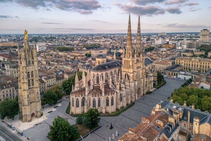 Bordeaux Self Guided Walking Tour with an APP