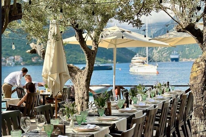 4 Hours Blue Cave Tour and Gastronomic Journey in Boka Bay