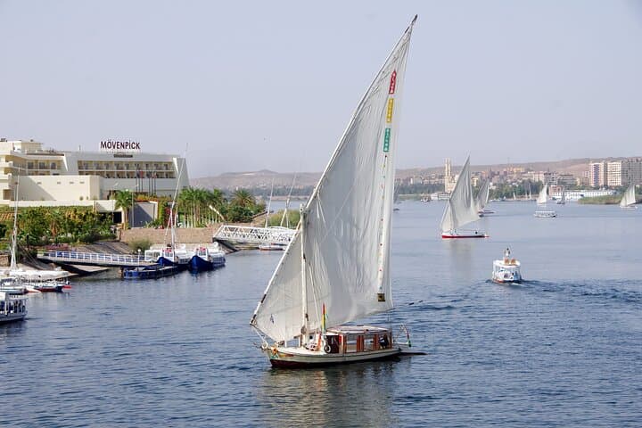 Sailing Egyptian felucca ride on the Nile in Cairo with lunch including transfer 
