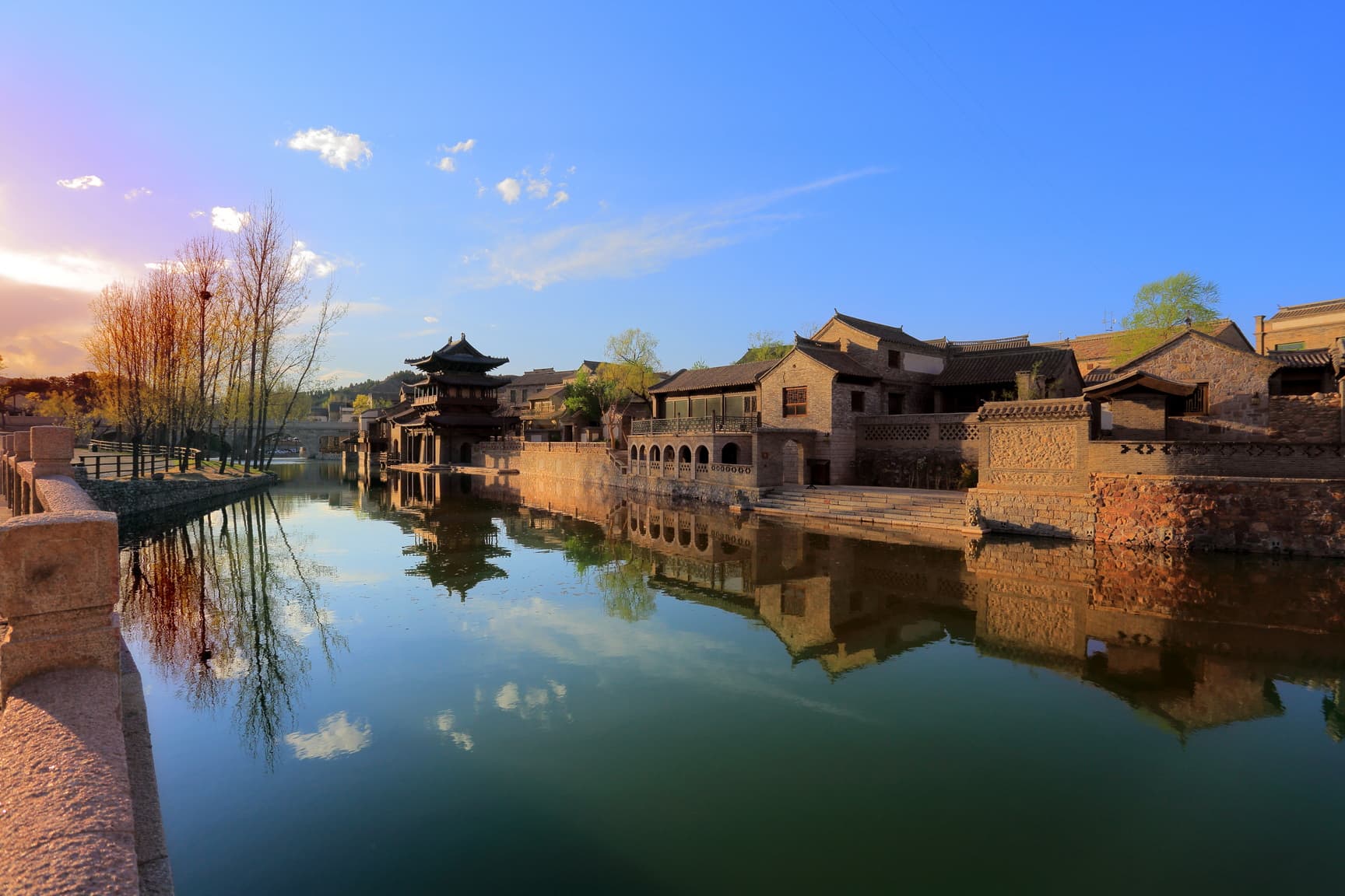 Private Tour: Independent Tour to Gubei Water Town and Simatai Great Wall with How-To Guide
