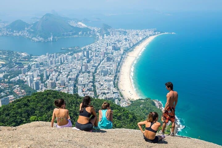 Two brothers Hill Hike + Vidigal Favela Private Walking Tour 