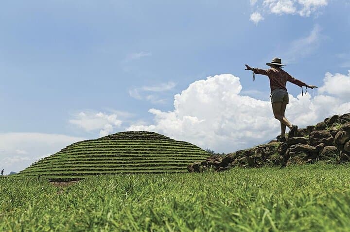 Private Tour one day of Adventure in the Guachimontones and Tequila Pueblo Mágico