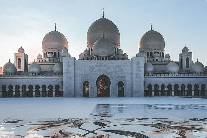 Abu Dhabi Grand Mosque Tour with Lourve Museum Tickets from Dubai