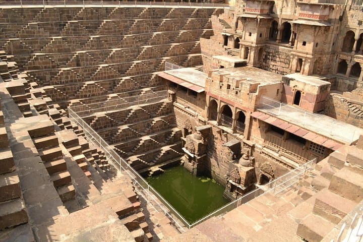 Day Tour Jaipur to Haunted Bhangarh & Abhaneri Stepwell