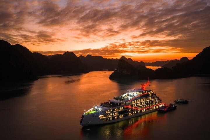 Hanoi: Discover Hidden Lan Ha Bay on Diana Luxury 2-Day Cruise