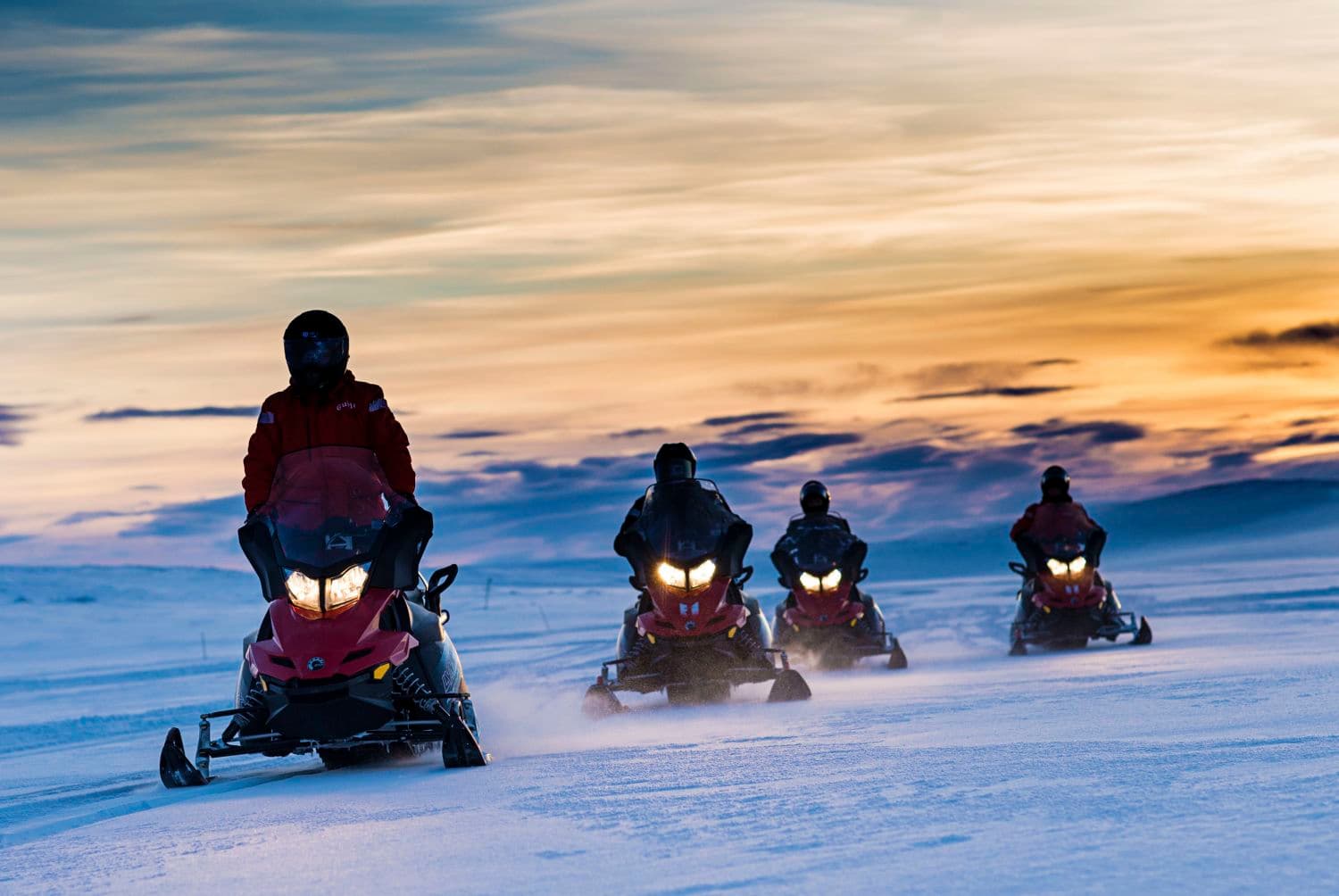 Private Snowmobile 2-hour Expedition Levi