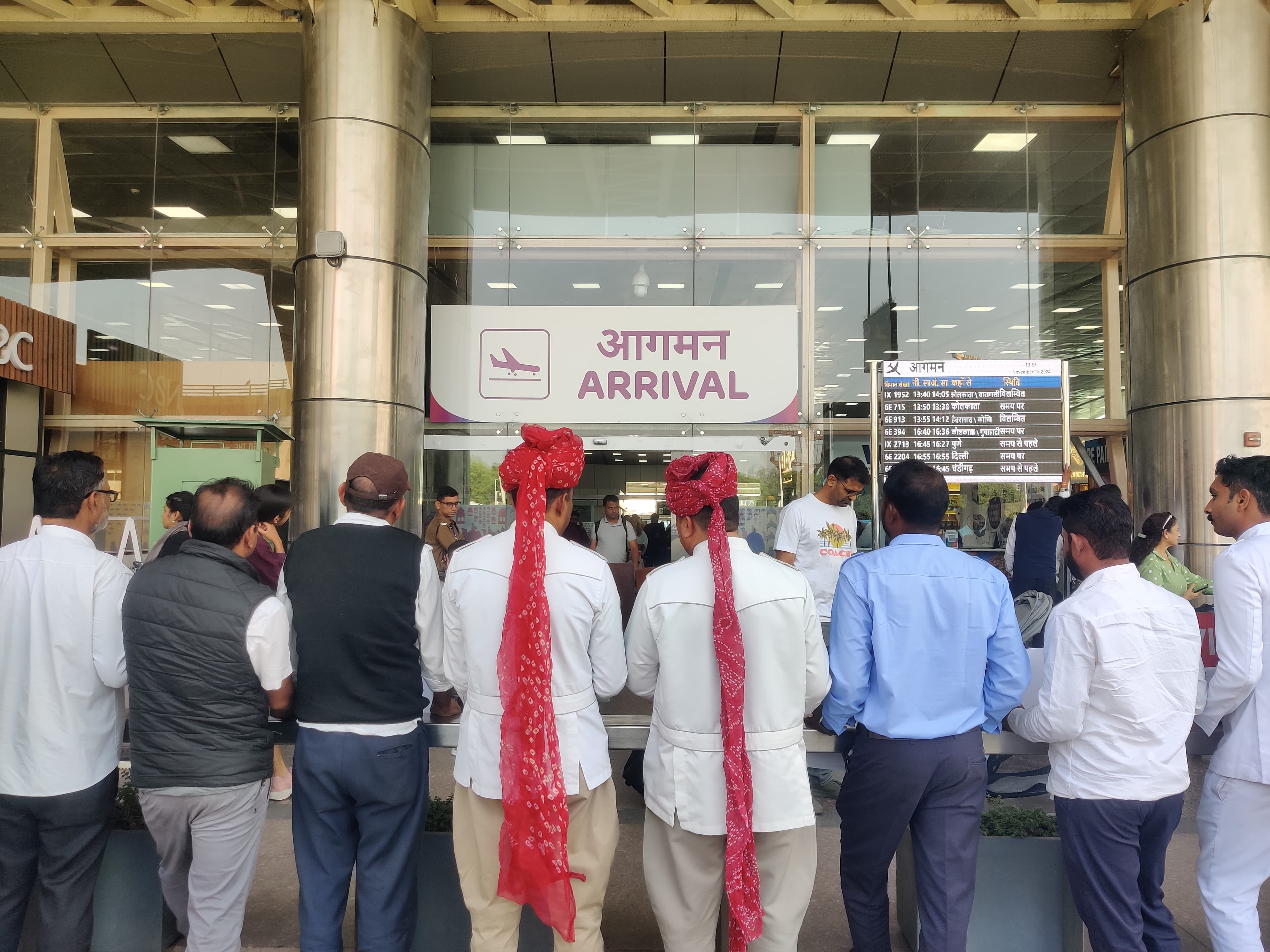 One Way Jaipur Airport Transfer – Pickup or Drop Within Jaipur City