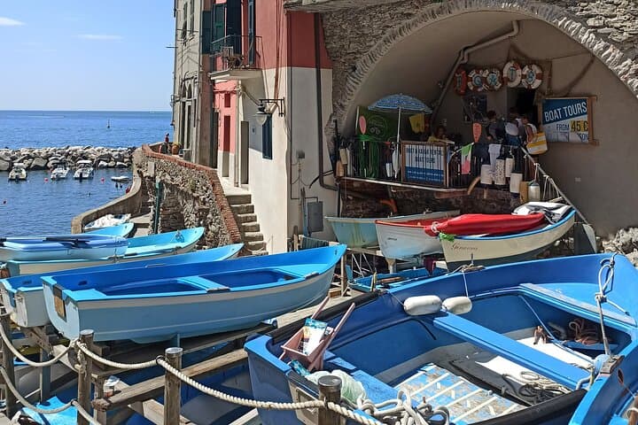 Private transfer from Florence to the Cinque Terre