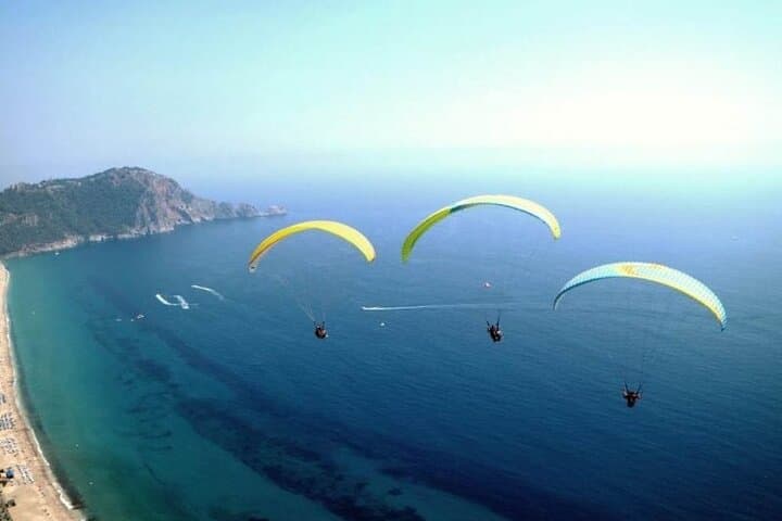 Alanya Paragliding and City Tour with Roundtrip Transfer
