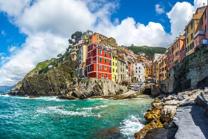Cinqueterre and Portovenere Full Day Tour from Florence