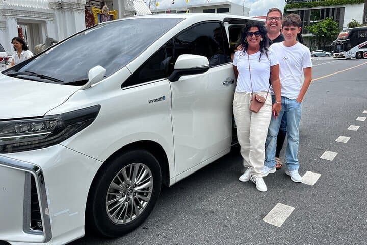 Luxury VIP Transfer between BKK Airport and Bangkok Hotels