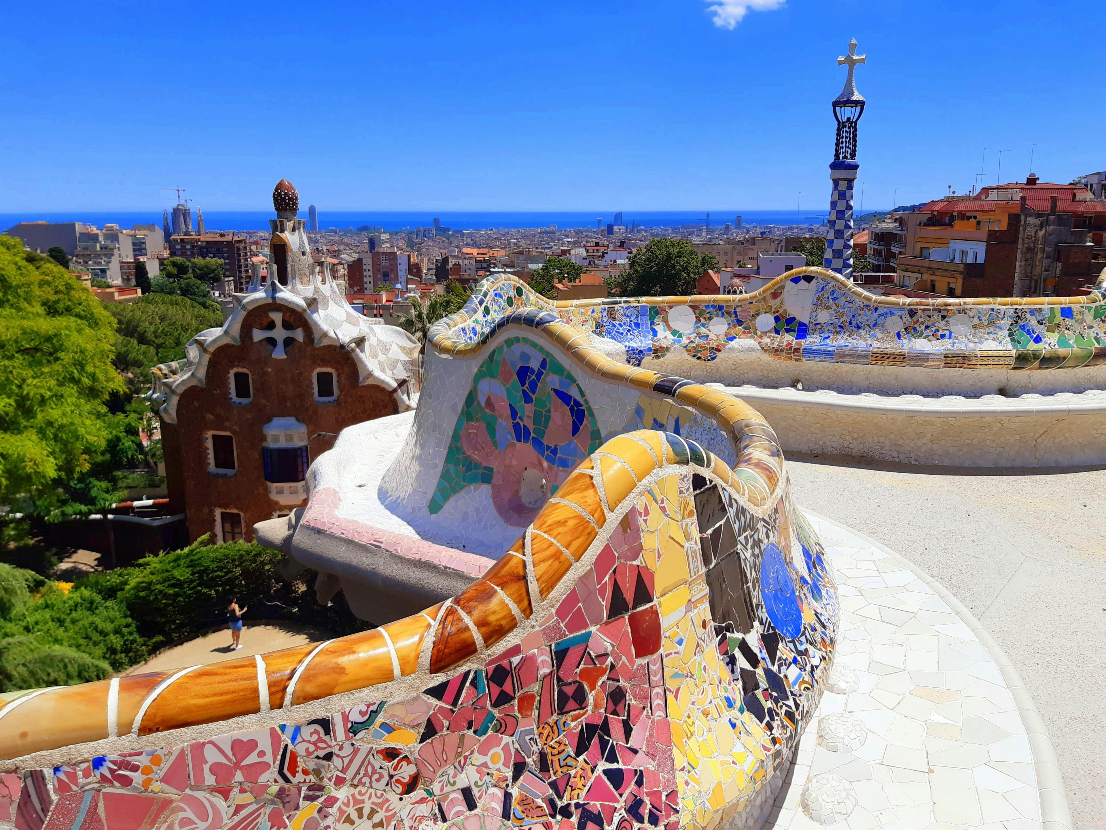 Park Güell Guided Tour: Gaudí’s Iconic Garden City