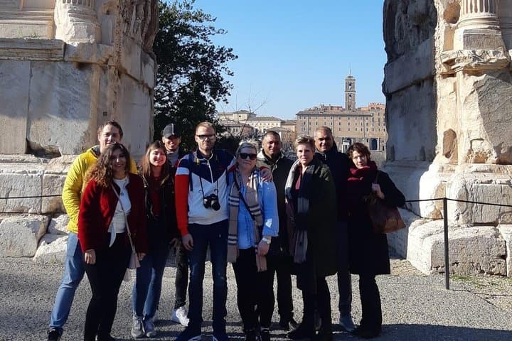 Colosseum Express Semi Private Tour with Ticket to Roman Forum and Palatine Hill