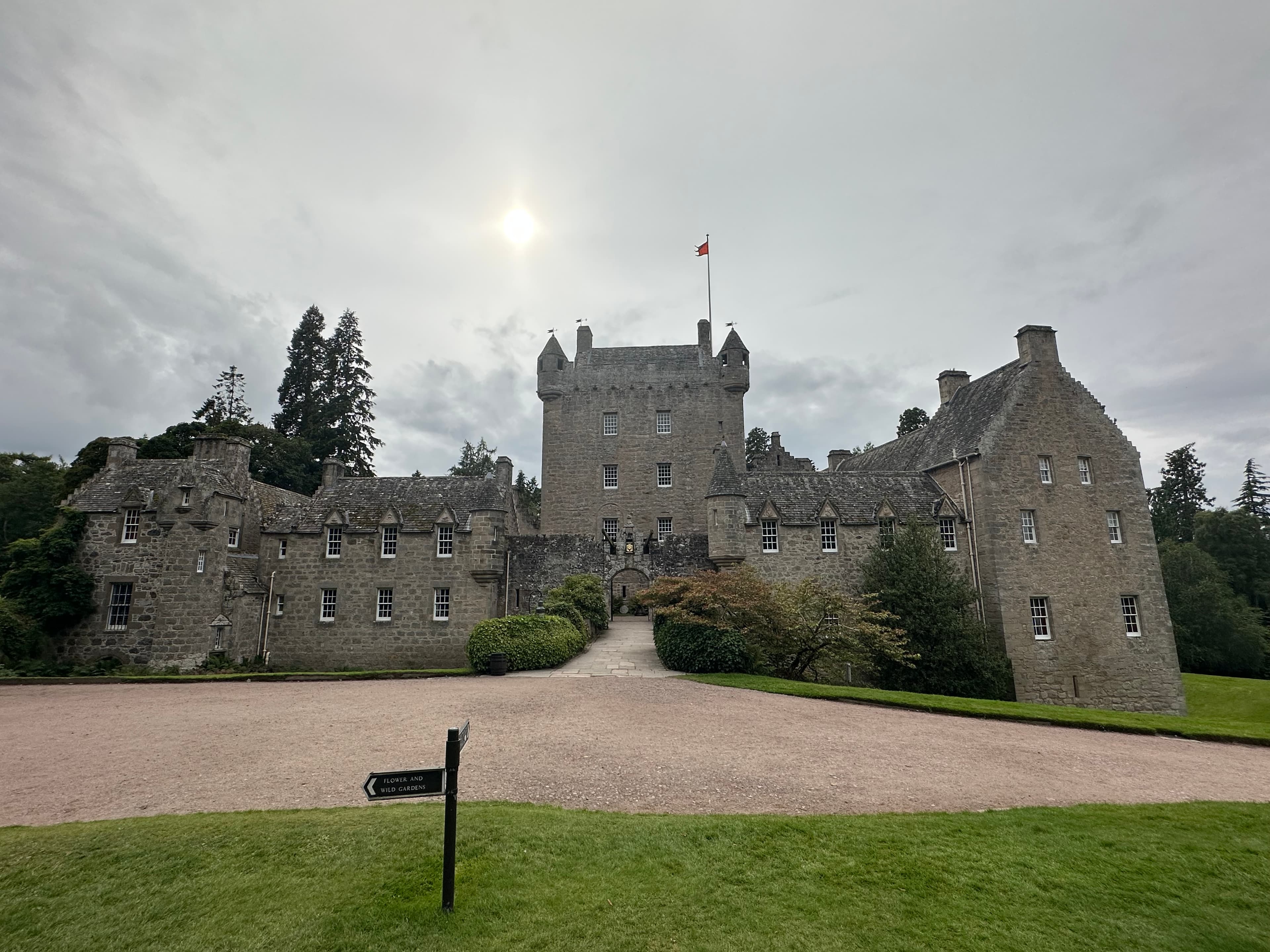 Loch Ness Highland Tour: Day Trip to Loch Ness, Outlander Sites and More