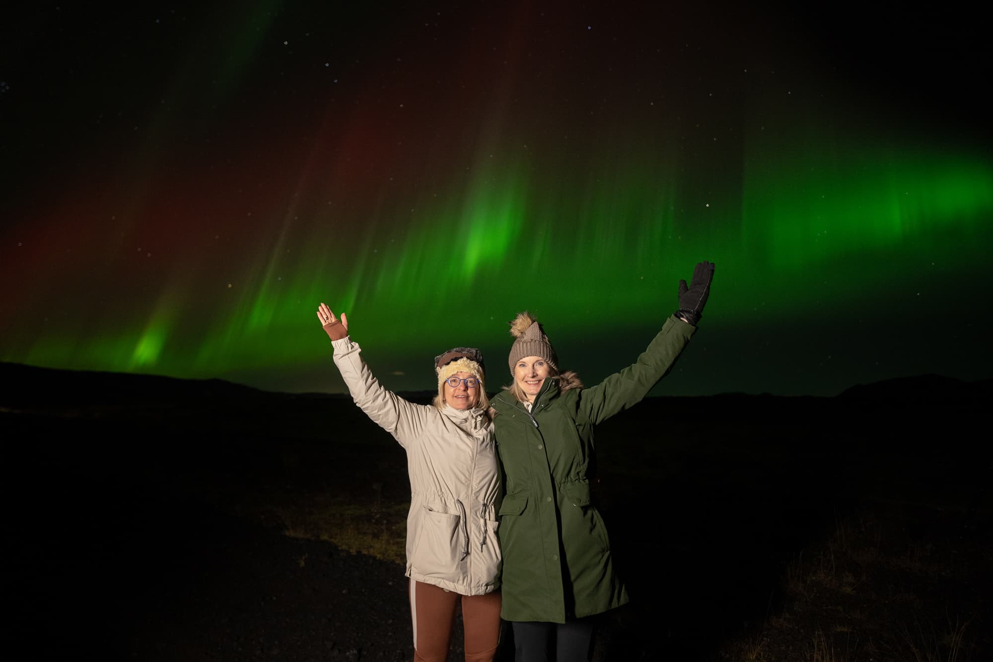 Northern Lights in 4x4 Super with Local Pastries, Hot Chocolate, and Photos