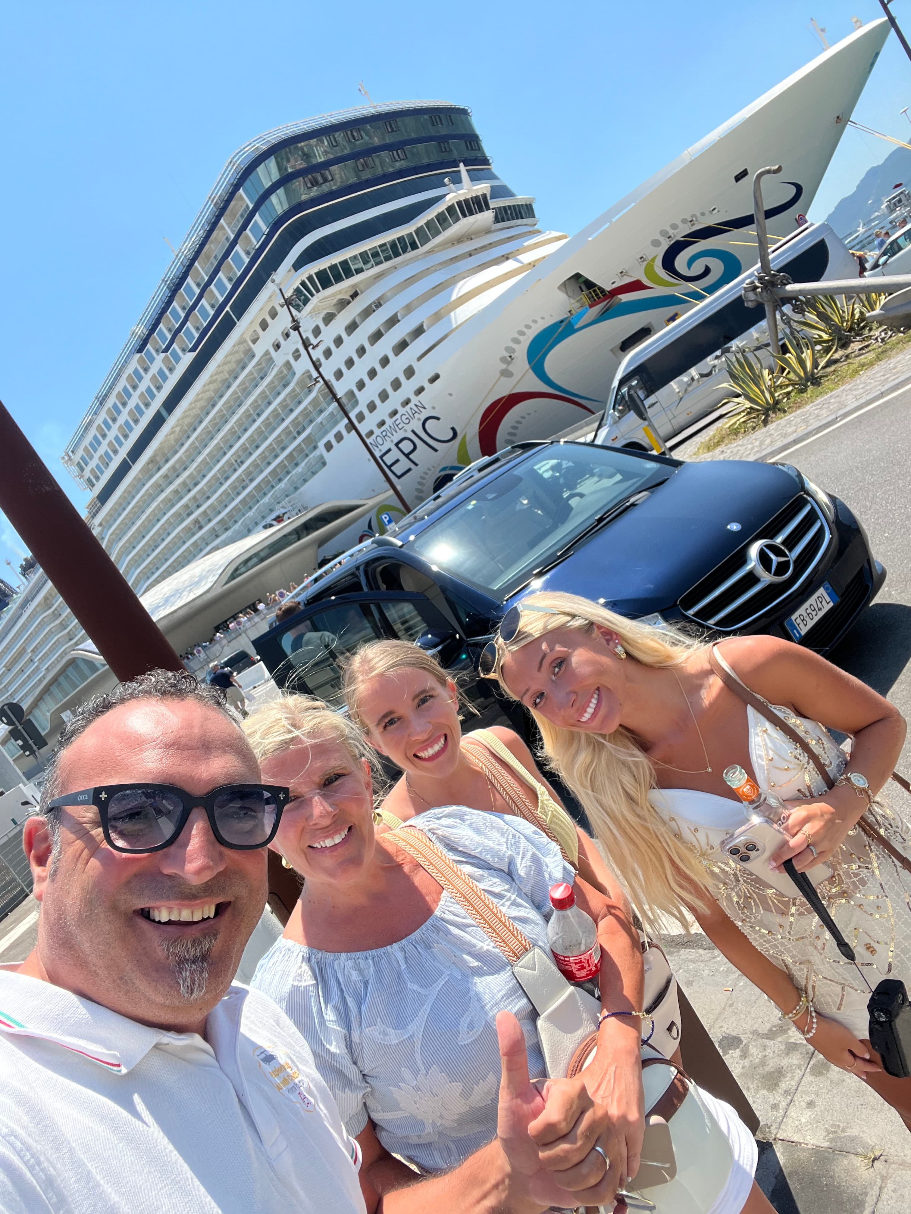 Tour of Pompeii and Sorrento from Naples with private Transfer