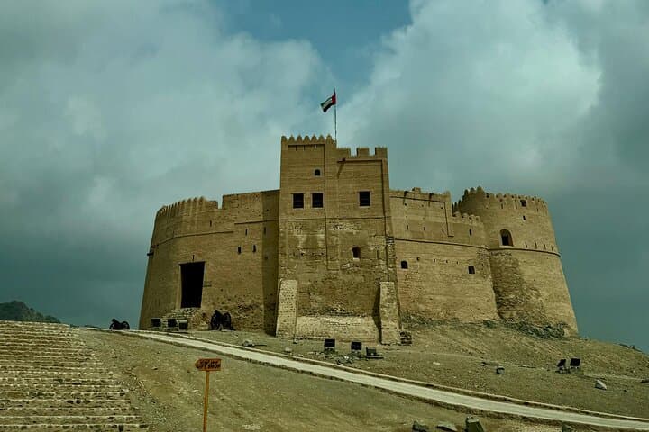 Fujairah City khorfakan Tour Fort Museum Dam Friday Market