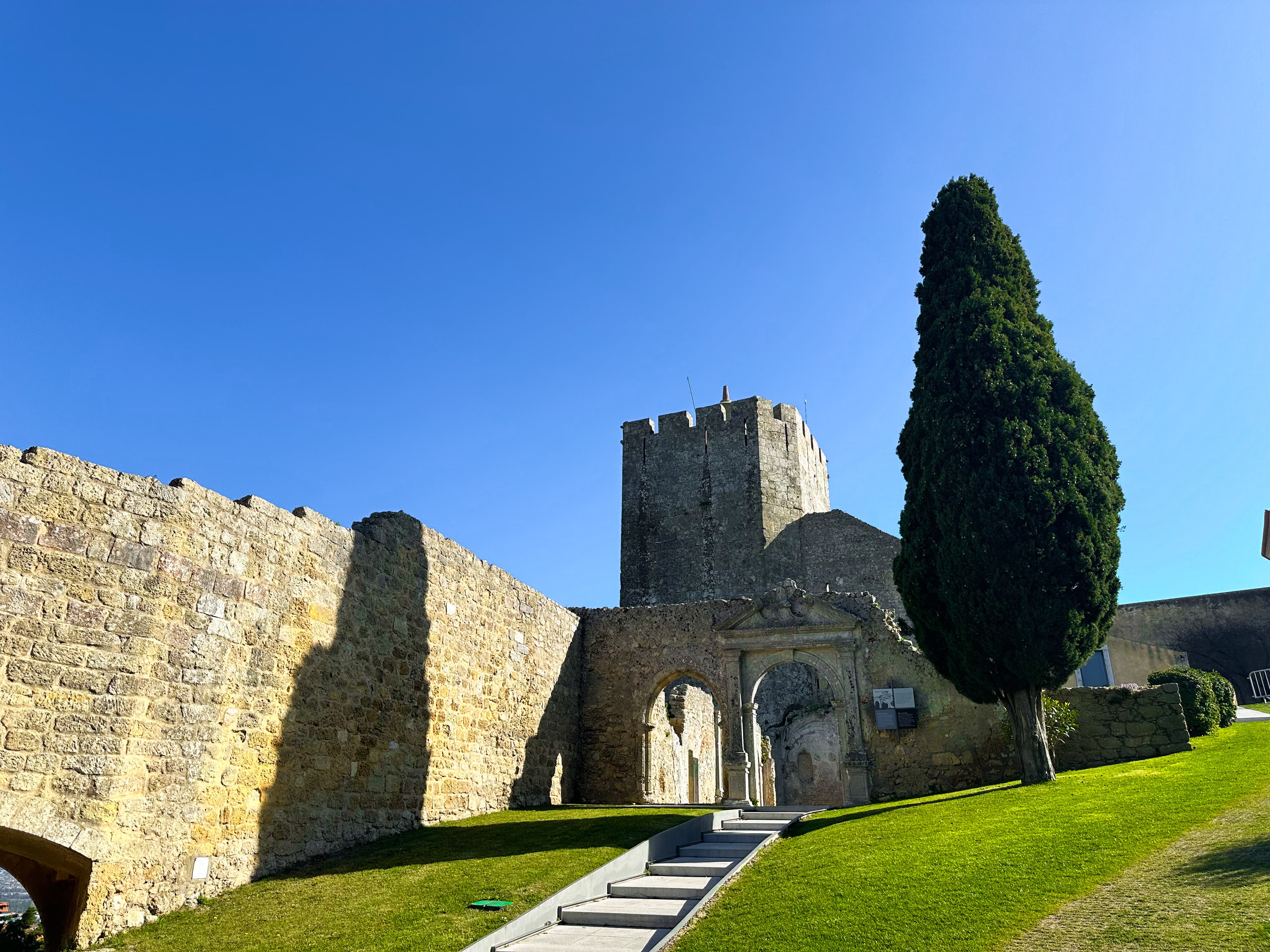 Arrábida, Setúbal and the Blue Coast - Private Van Tour