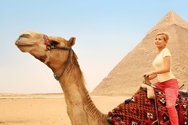 From Hurghada: Cairo & Giza Day Tour with Boat Ride on the Nile