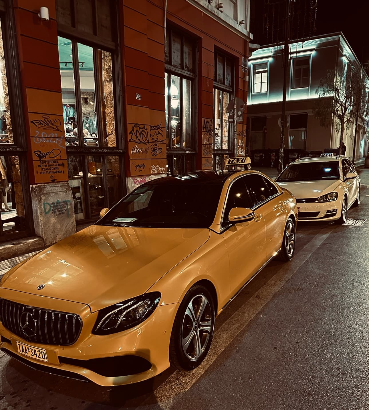 Athens: Airport to Piraeus Port Private or vice versa Transfer