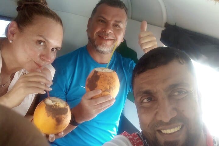  Tuk Tuk city tour is very cheap in colombo( All inclusive tour)