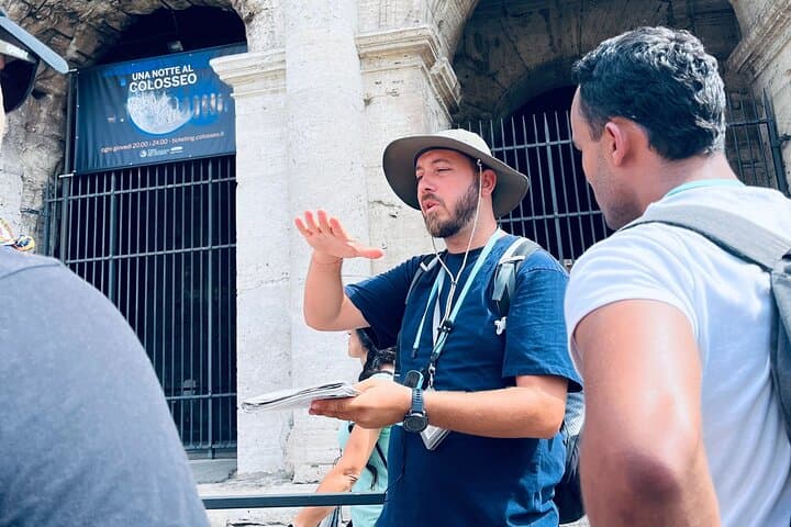 Colosseum Underground or Arena Platform