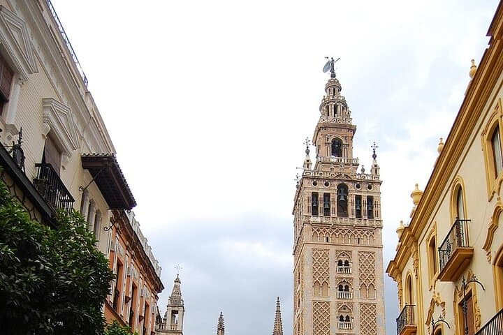 Seville Jewish Quarter, History and Hidden Corners