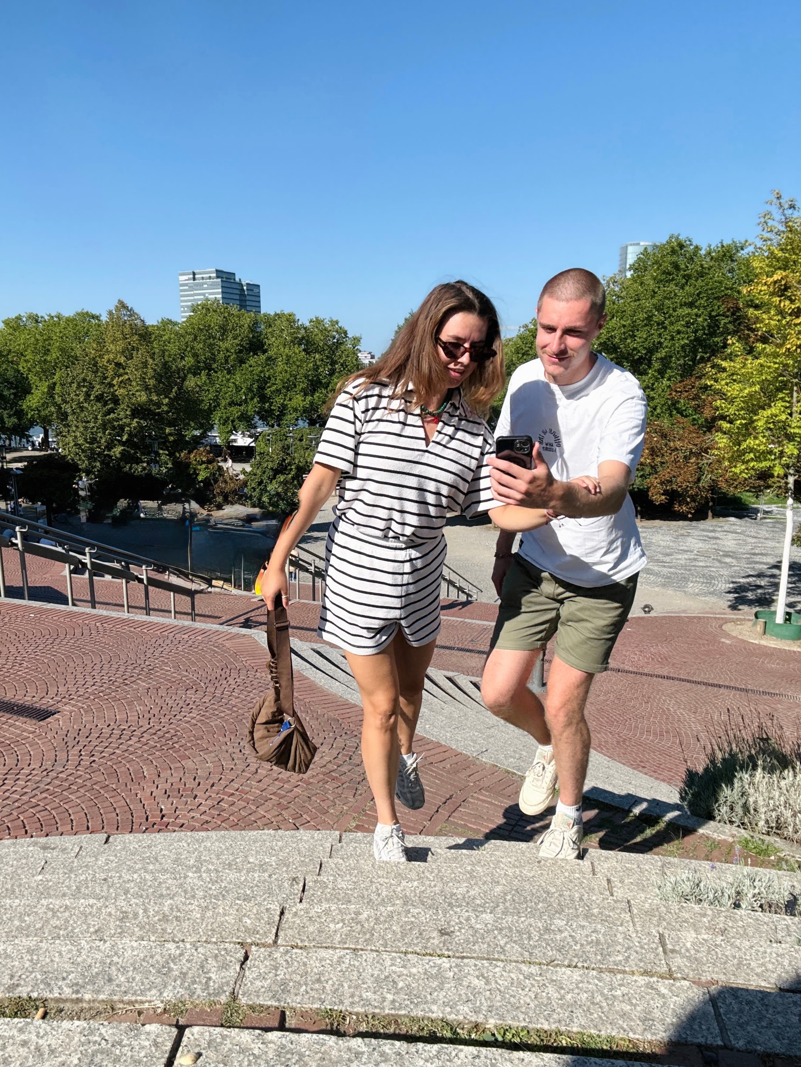 Self-Guided Secrets of Cologne Exploration Game