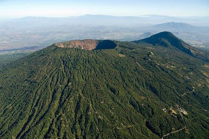 San Salvador Layover Tour | City Sightseeing & El Boqueron Park