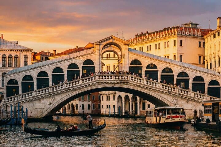 Self Guided AI Audio Tours to Venice and all Italy for 7 days