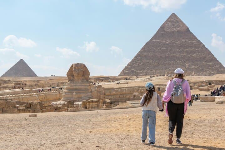 Giza Pyramids Tour with Free Photo Shoot at the Sphinx