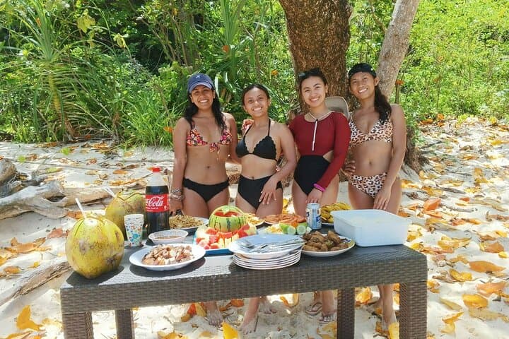 El Nido Group Tour A with Beach Lunch