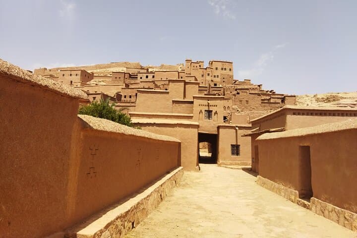 4 days tour and trek from Fez to Marrakech via Sahara Desert