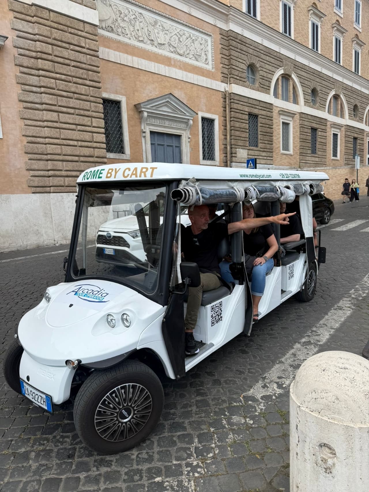 6H Rome: Daily Tour Complete in a Golf Cart with Seated Lunch