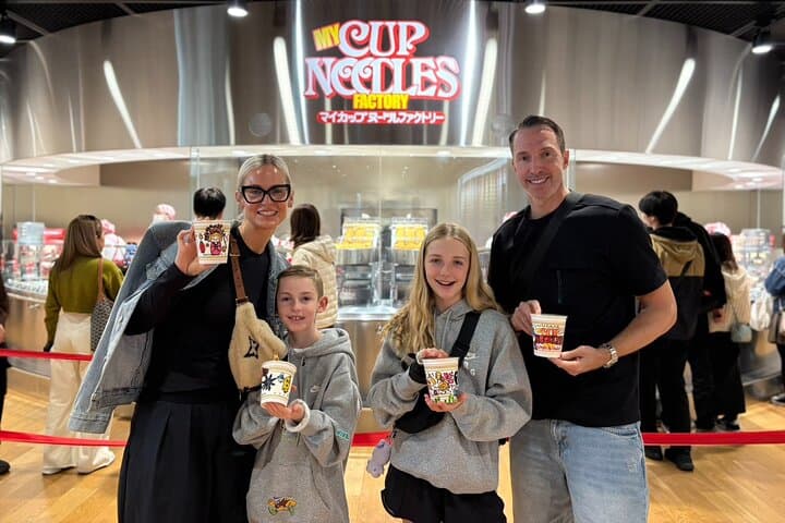 Cup Noodles Museum Guided Tour in Osaka
