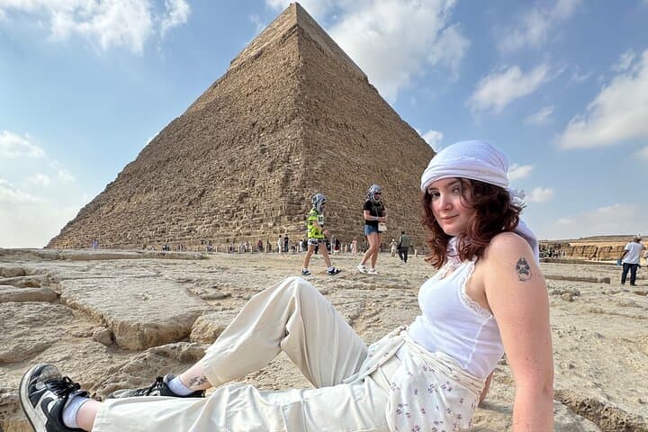 Private Day Giza pyramids Tour with Shopping and Lunch 