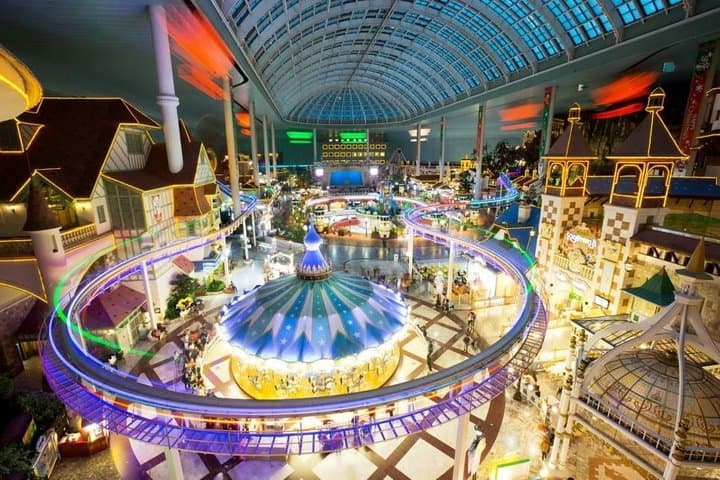 Private Tour to Lotte Tower, Aquarium and Lotte world Theme park