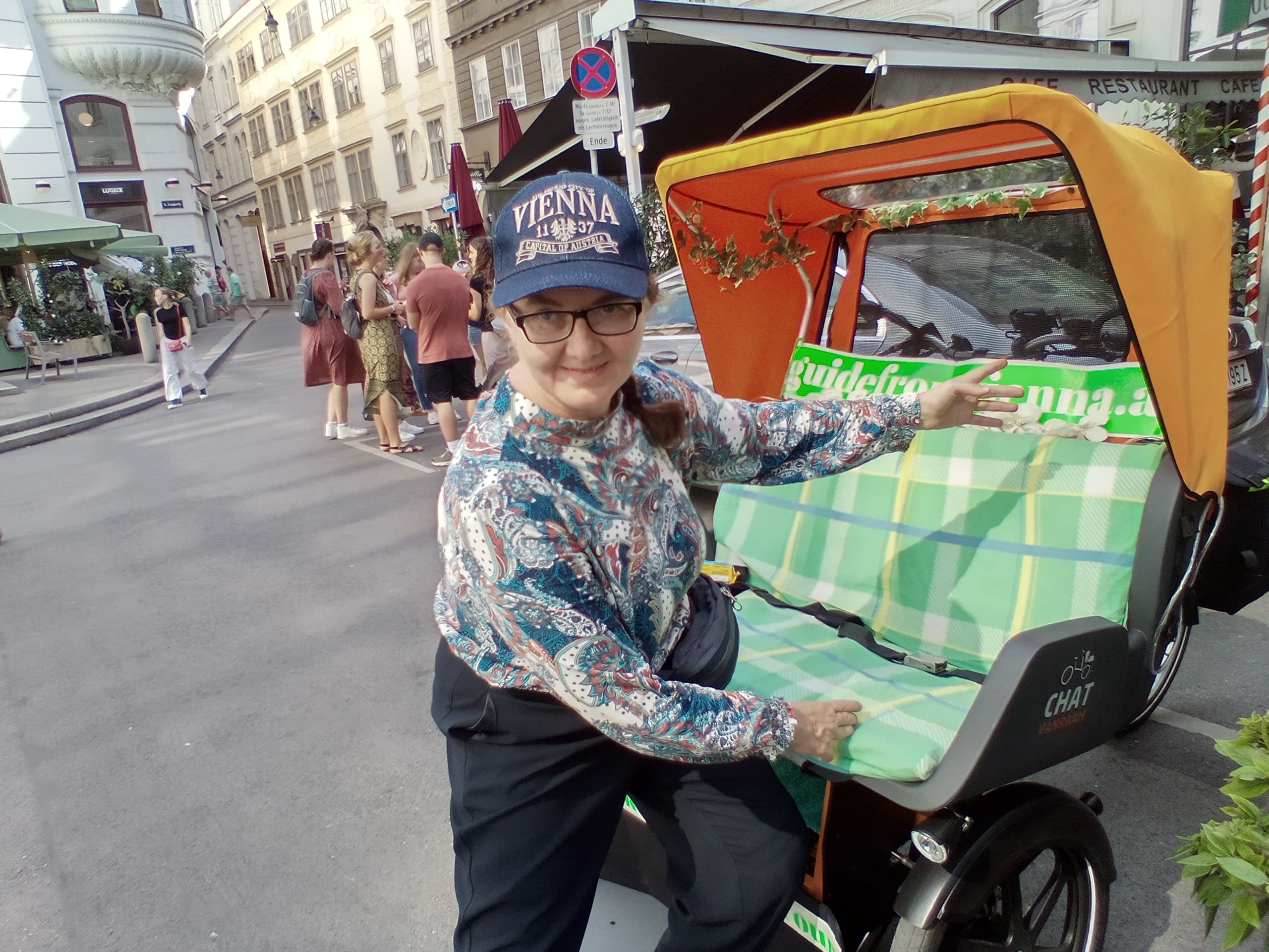 Discover Vienna with RAXI _ an exclusive panoramic electric rickshaw ride